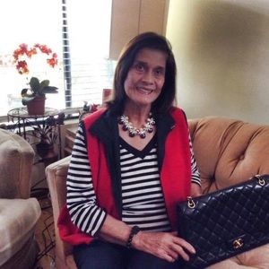 Meet your Posher, Elizabeth